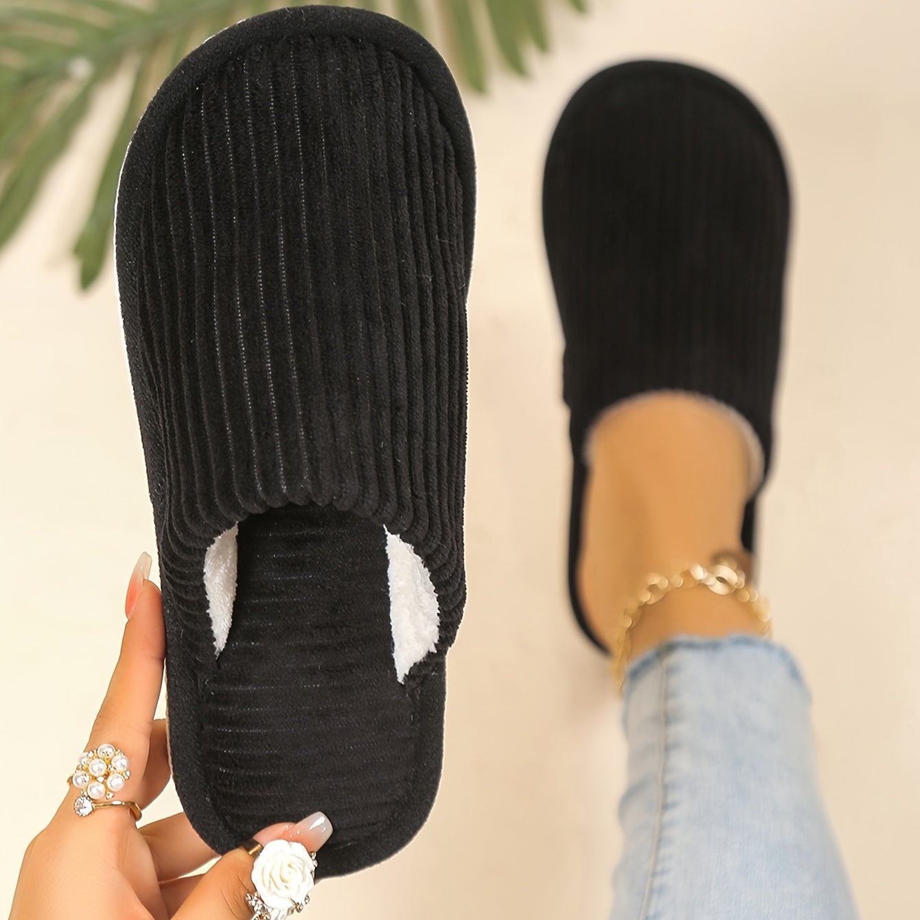 Nora™ | Chaussons rayés